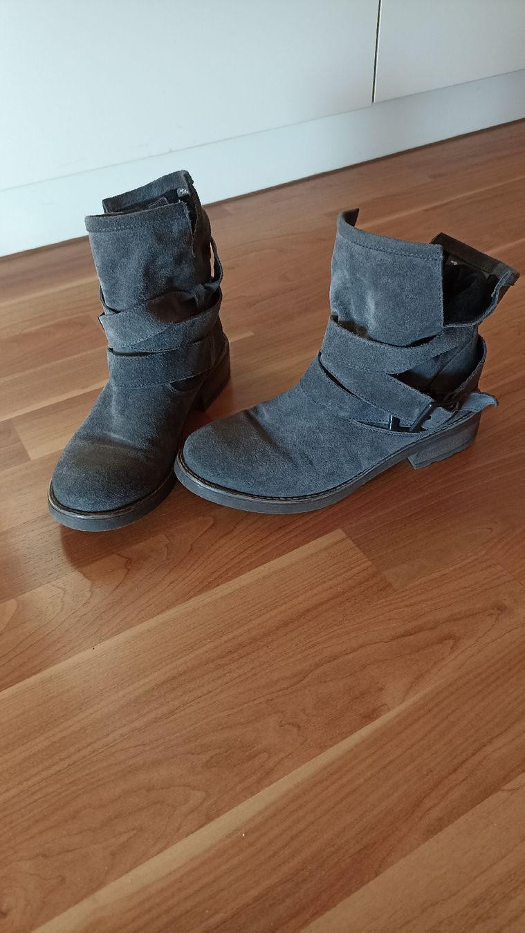 Tamaris Damenschuhe: Stiefel Tamaris – Neu (gemäss Beschreibung) aus Sarmenstorf von ver_2r7r