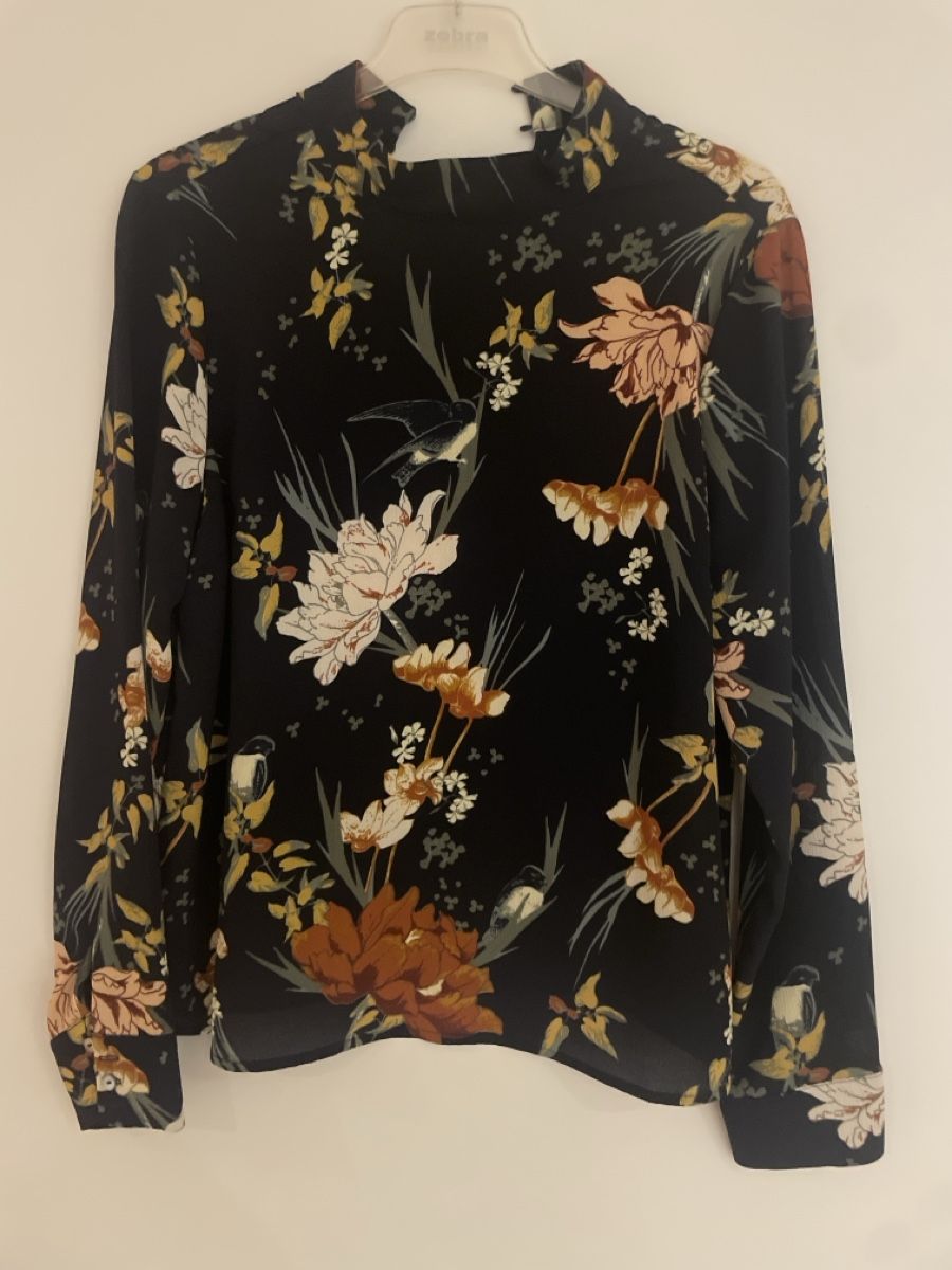 Only Camicette: Bluse mit Blumenmuster, Grösse 36 – Nuovo (secondo la descrizione) da Niederglatt ZH venduto da ctulimp
