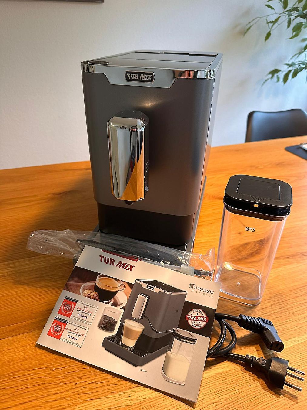 Turmix Macchine per caffè & Macchine per espresso: Turmix Finessa Milk Plus – Usato da Schaffhausen venduto da Apollosh