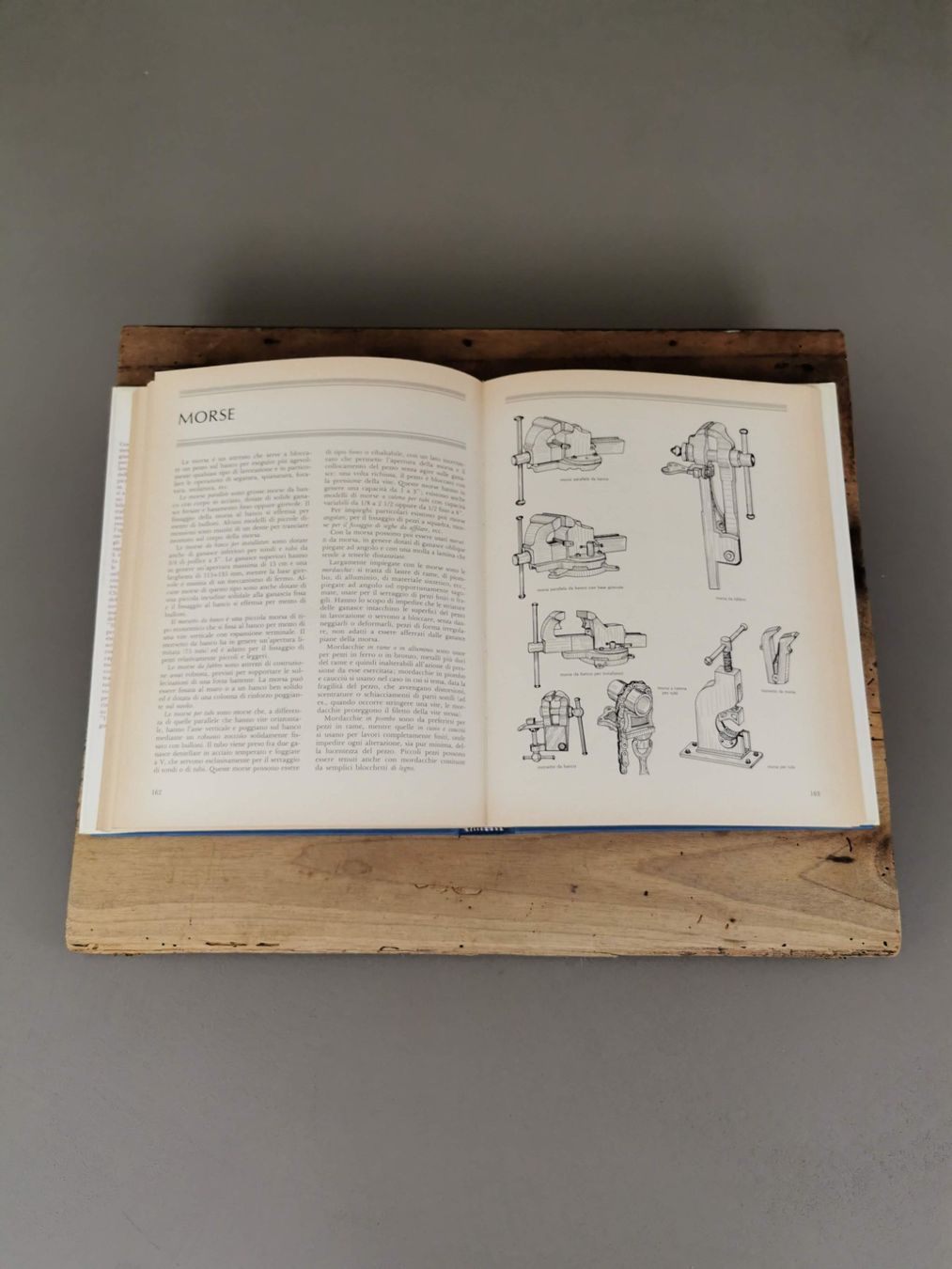 Bücher: Wunderschönes Restaurierter antikes Holzbuchhalter, tragbare – Gebraucht aus Geroldswil von soalle 1