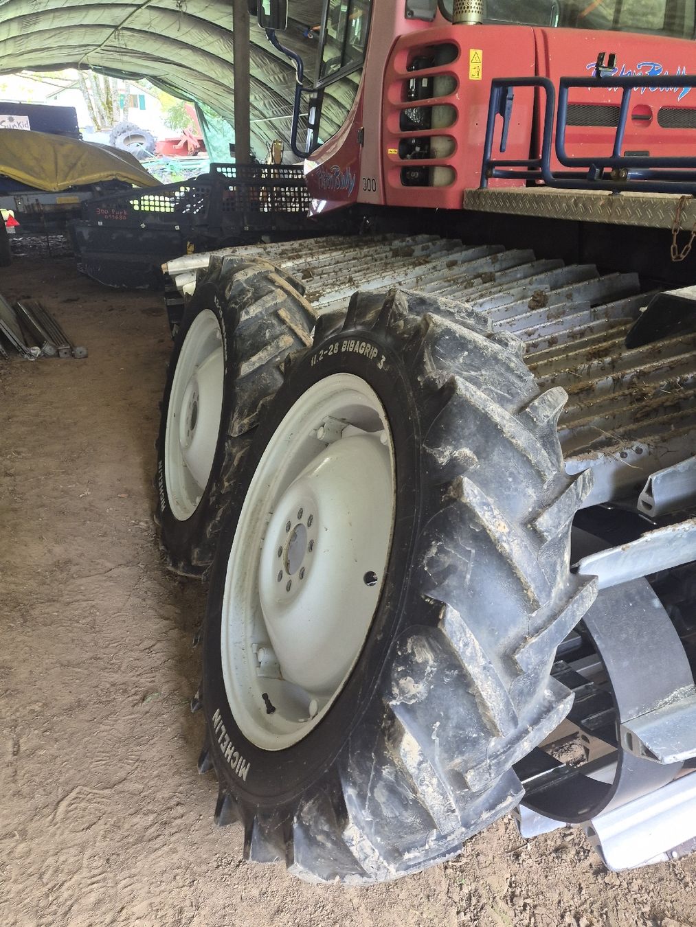 Michelin Pneumatici & Ruote complete: Roues de tracteur 11.2 R28 – Usato da Cortaillod venduto da all_m8nh 1