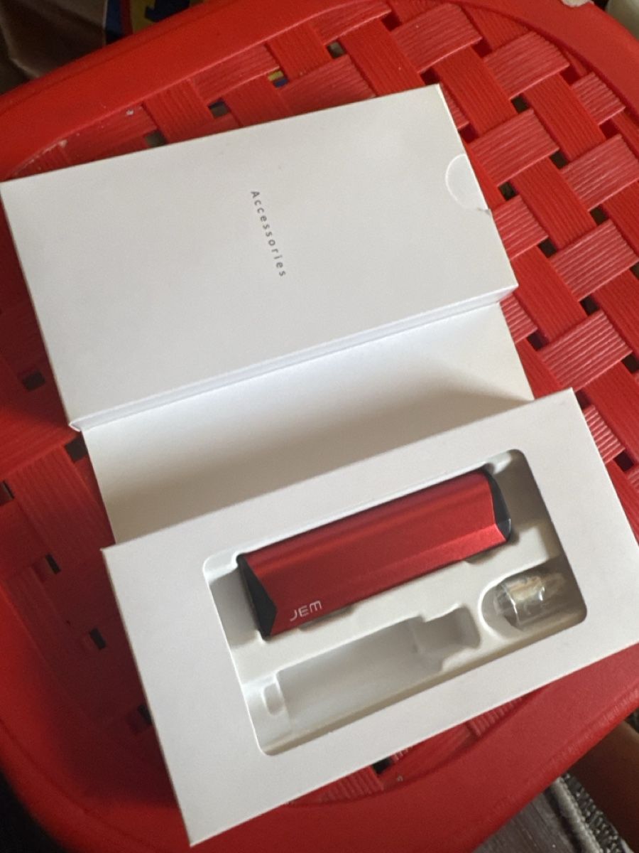 Autres tabacs: Innokin JEM E-Zigarette rot 1000mAh  – D'occasion à Zürich par Belisimo 2