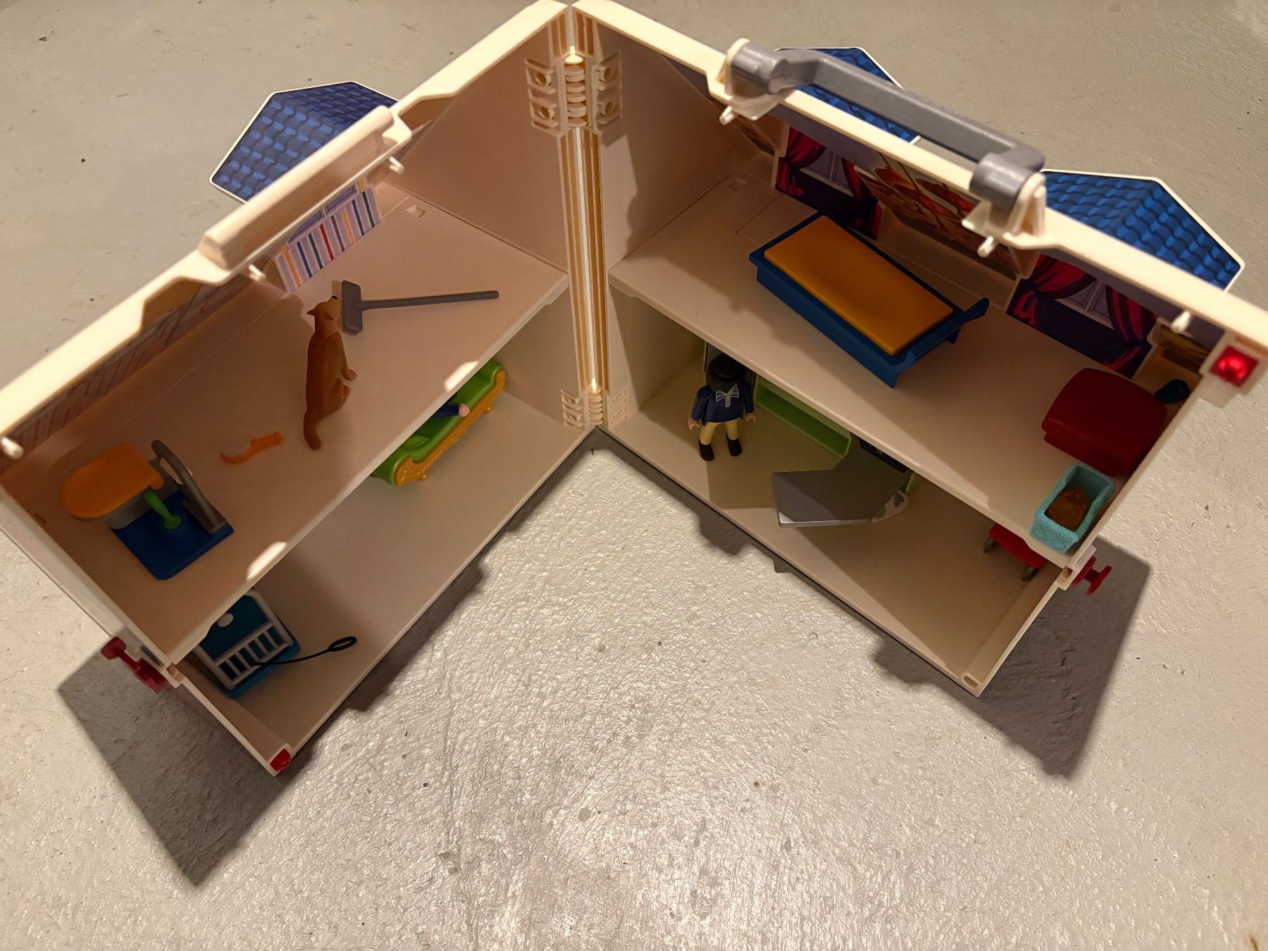 Playmobil Giocattoli: Playmobilhaus – Usato da Belp venduto da mikemaru 2