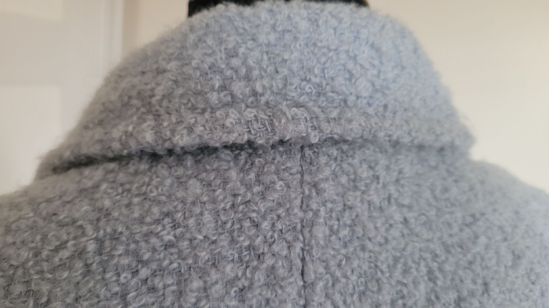 Benetton Cappotti: Benetton Mantel Gr.36 Eisblau Mohair Wolle – Usato da Winterthur venduto da Wohnhaus 9