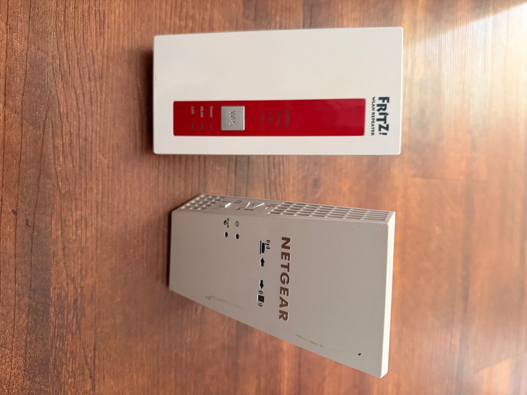 Netgear WiFi: WLAN Repeater · WLAN Verstärker – Usato da Lostorf venduto da Anuy
