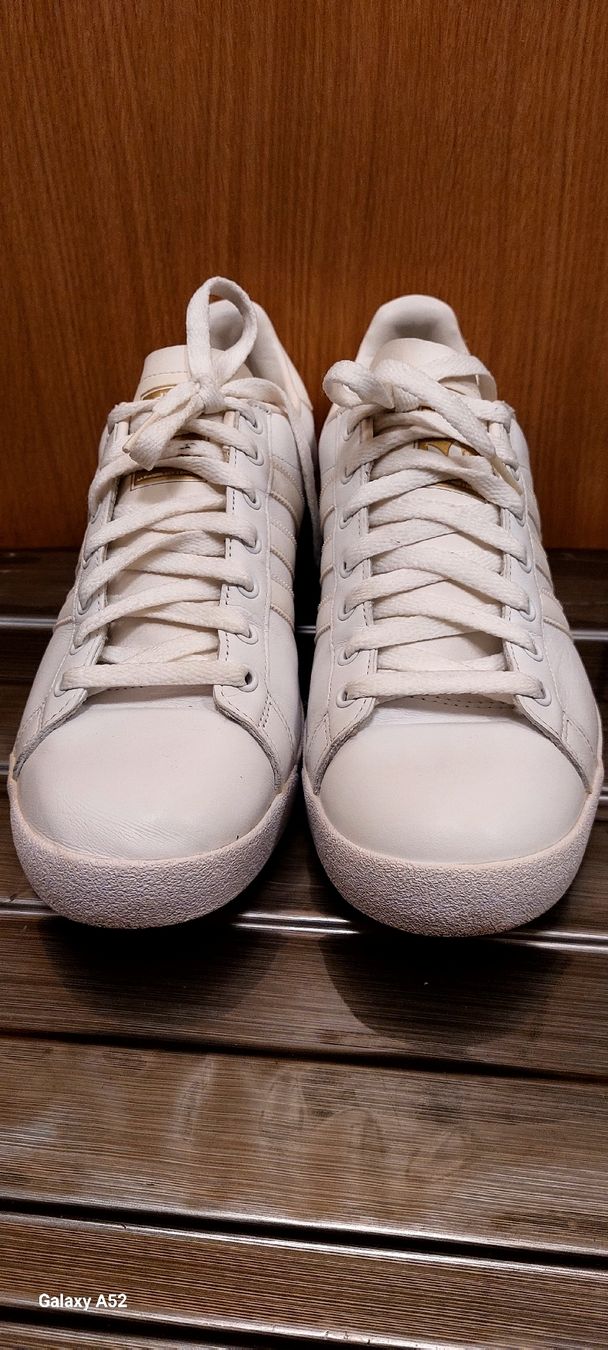 Herrenschuhe: Baskets Adidad portées 1 fois. T 44 – Gebraucht aus Genève von Martinbng