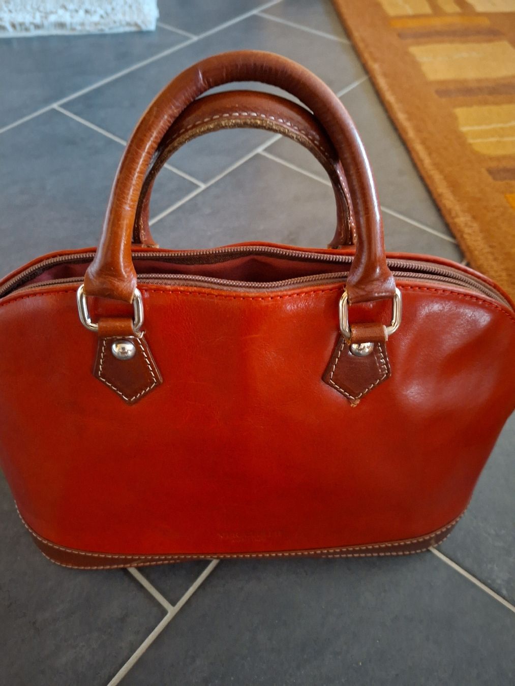 Vera Pelle Borse da donna: Schicke Ledertasche - Farbe rot – Nuovo (secondo la descrizione) da Hombrechtikon venduto da hom_jp68 4