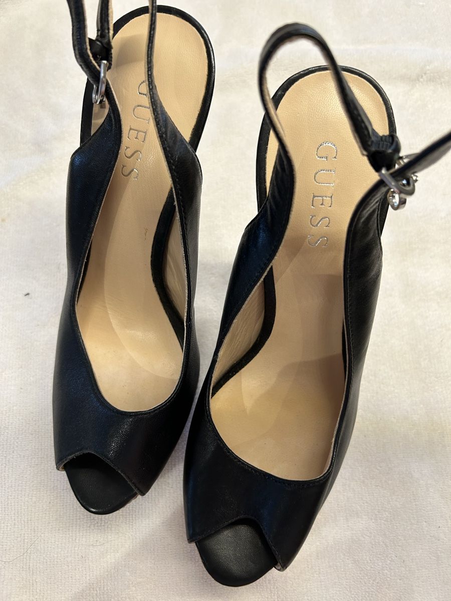 Chaussures femmes: Guess Schuhe – D'occasion à Roggwil BE par Viking72 3