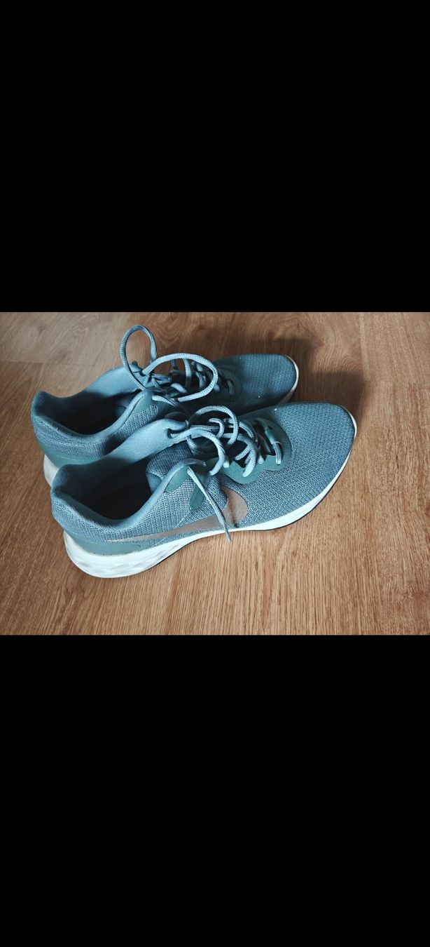Nike Scarpe da uomo: Nike Running Schuhe – Nuovo (secondo la descrizione) da Thundorf venduto da yqs_sx9t 1