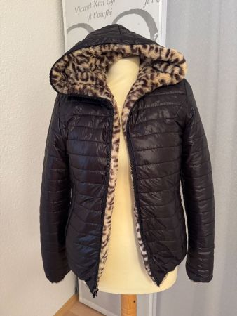 Daunenjacke mit Kunstfell (beidseitig tragbar) Grösse XS/S