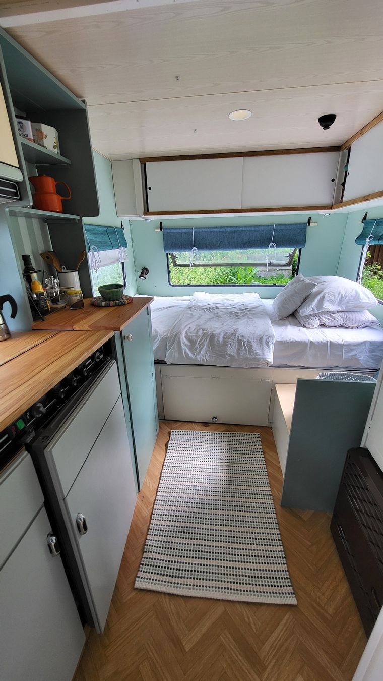 Bürstner Camping Fahrzeuge: Wohnwagen Bürstner City TK 480 – Gebraucht aus Zürich von Zimmerli07 2