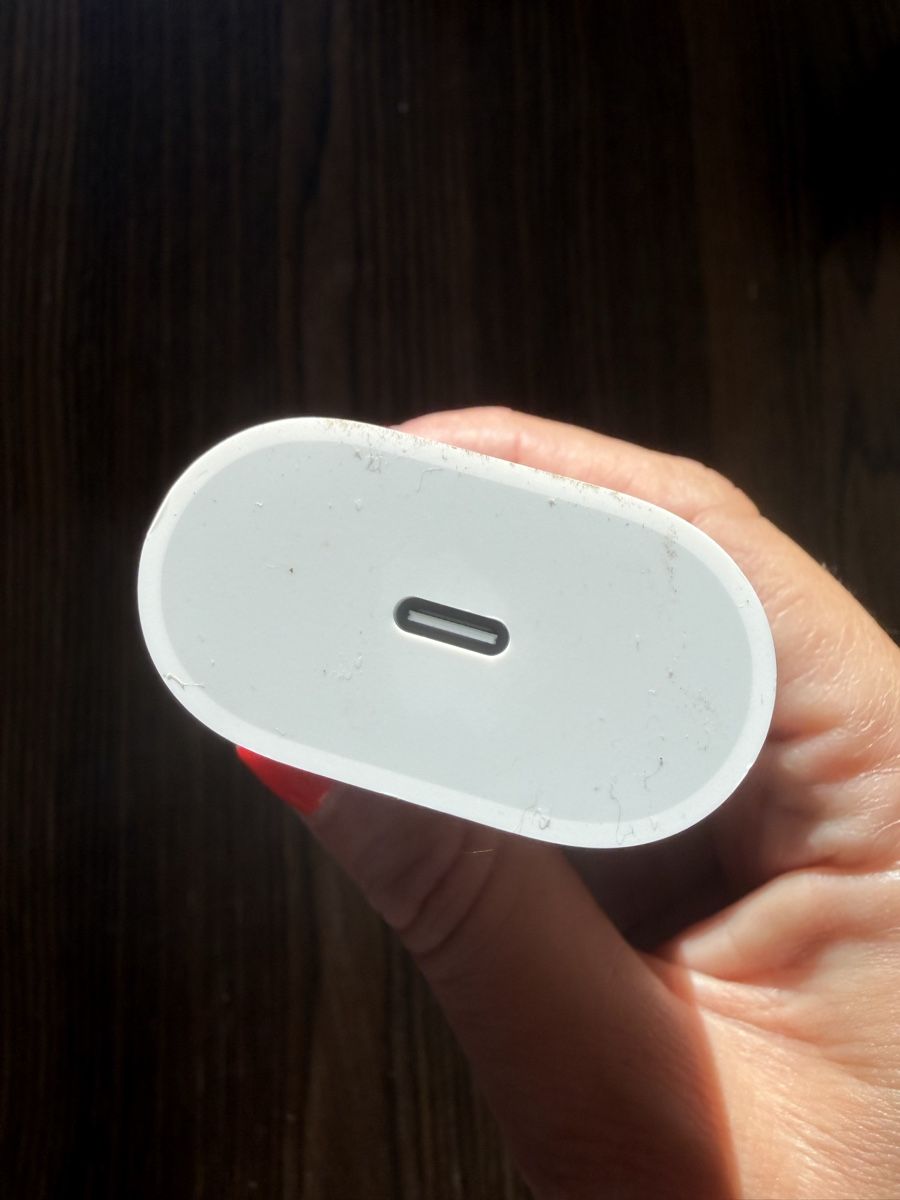 Apple Unità & Adattatore: Adaptateur secteur USB-C blanc – Nuovo (secondo la descrizione) da Genève venduto da car_2n8m