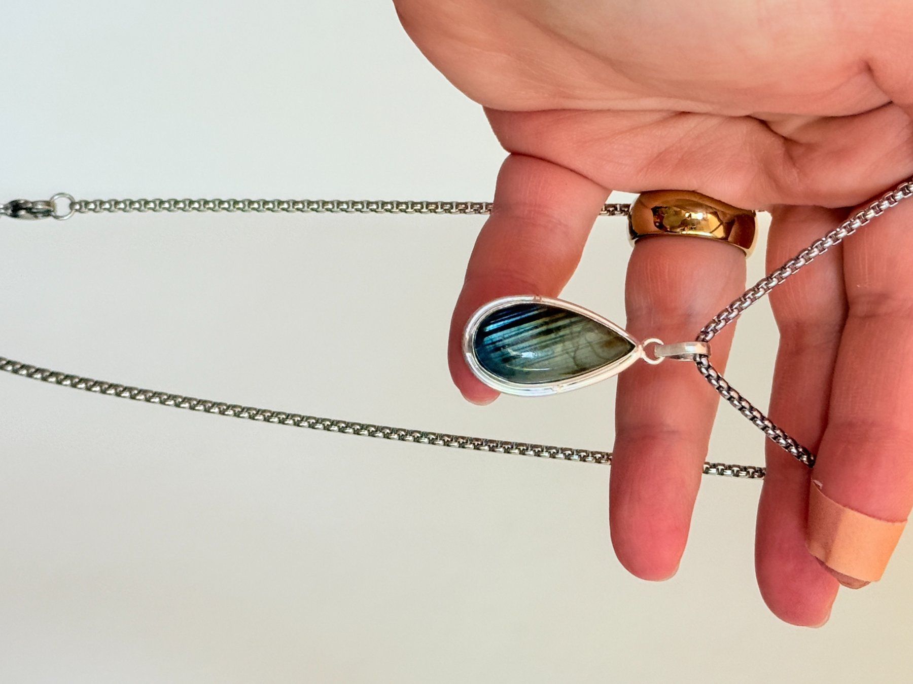 Catenine: Collier pendentif larme en labradorite élégant – Nuovo e nell'imballaggio originale da Genève venduto da AWWA 8