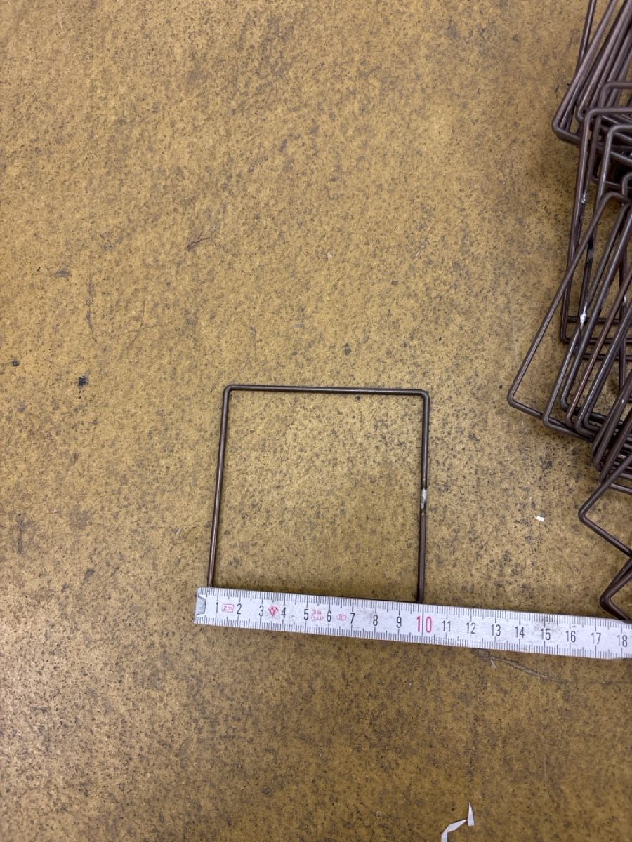 Tutti gli attrezzi: Metallquadrat 10x10cm – Usato da Erlen venduto da SaFehr 1