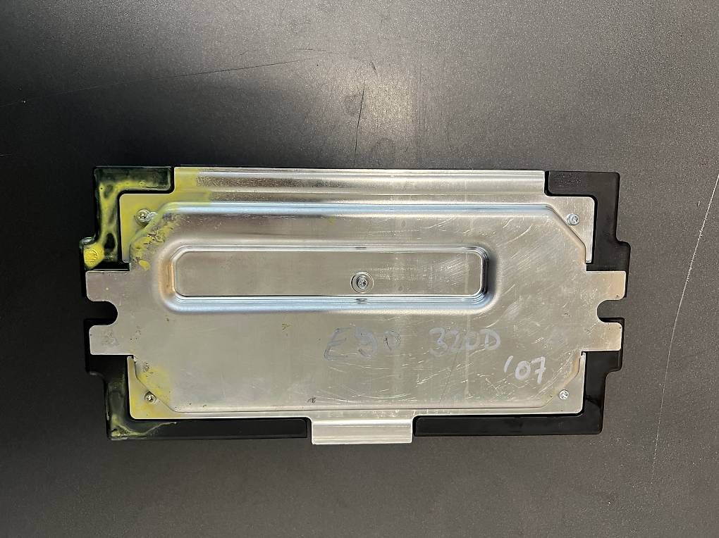 Accessori per altri veicoli: Bmw e90 Fussraummodul  – Usato da Lufingen venduto da Kasti92 2