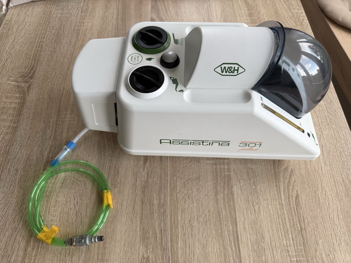 Attrezzature mediche: W&H Assistina 301 Plus – Usato da Opfikon venduto da na0_rrc8