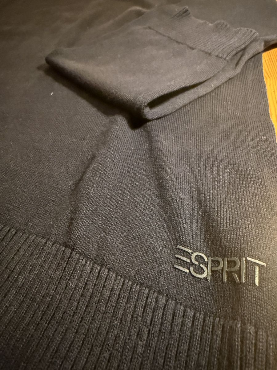 Esprit Maglioni & Felpe: Strickpullover von Esprit – Usato da Schattenhalb venduto da Oodaaq 2