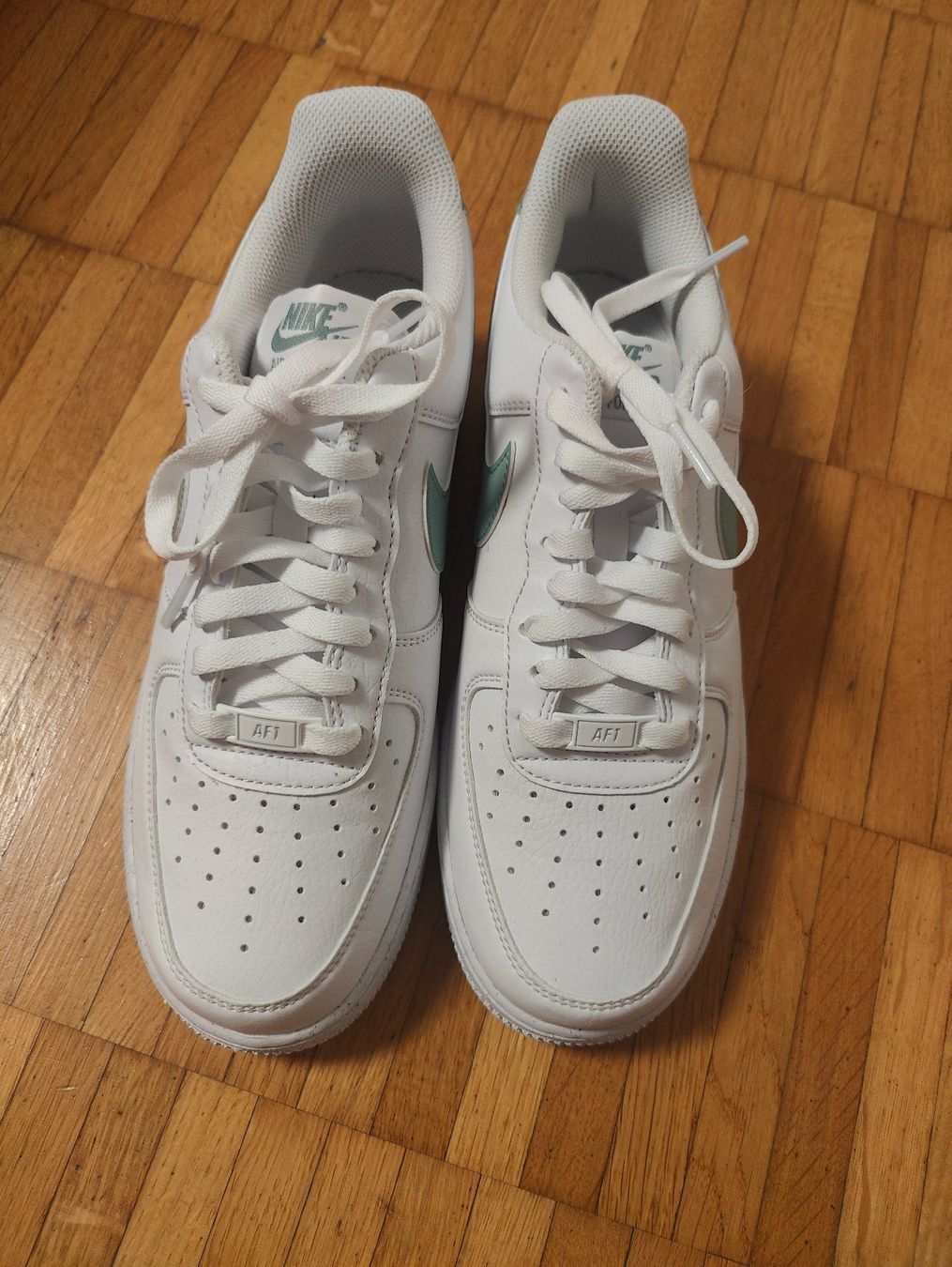 Nike Scarpe da uomo: Nike Air Force 1 – Nuovo (secondo la descrizione) da Jona venduto da Curtis90 1