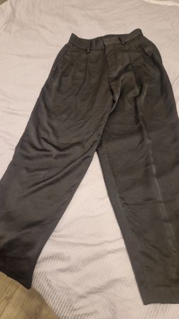 Elegante, neuwertige Bundfaltenhose, Anthrazit, Gr. s