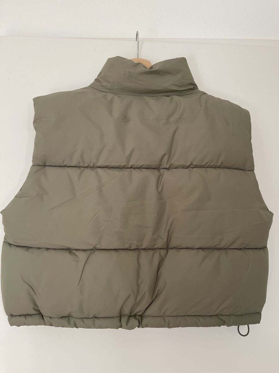 Bershka Gilet & Giacche senza maniche: Gilet Bershak – Usato da Ruggell venduto da a_w_mc7m 3