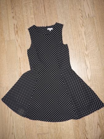 Neues sommerliches Punktemuster-Kleid, Gr. 152