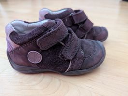 Kinderschuh lila Grösse 22 von Elefanten guter Zustand