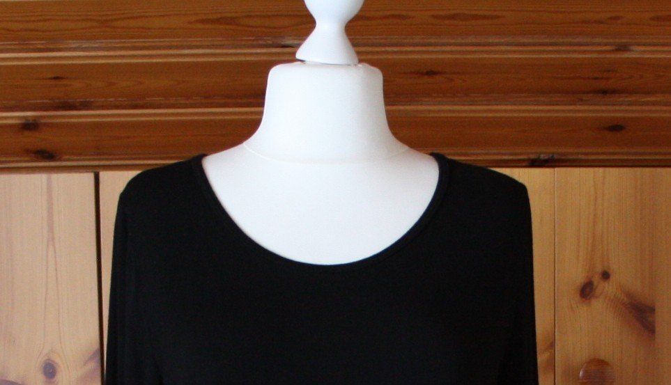 Vestiti: Kleid Langarm schwarz Gr. L – Usato da Flüelen venduto da Diversicum-Curvy 1