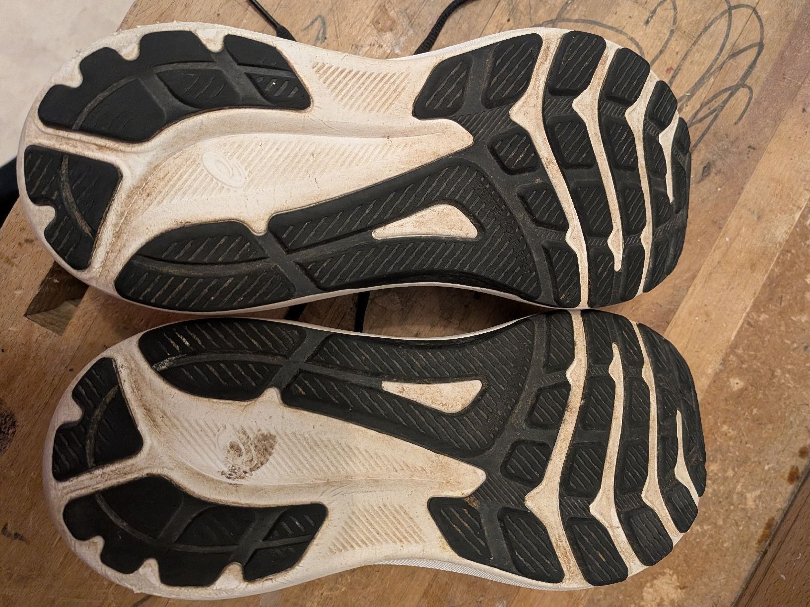 Asics Scarpe da uomo: Asics GT 1000 13Grösse 40 – Usato da Gossau SG venduto da arsenal2011 5
