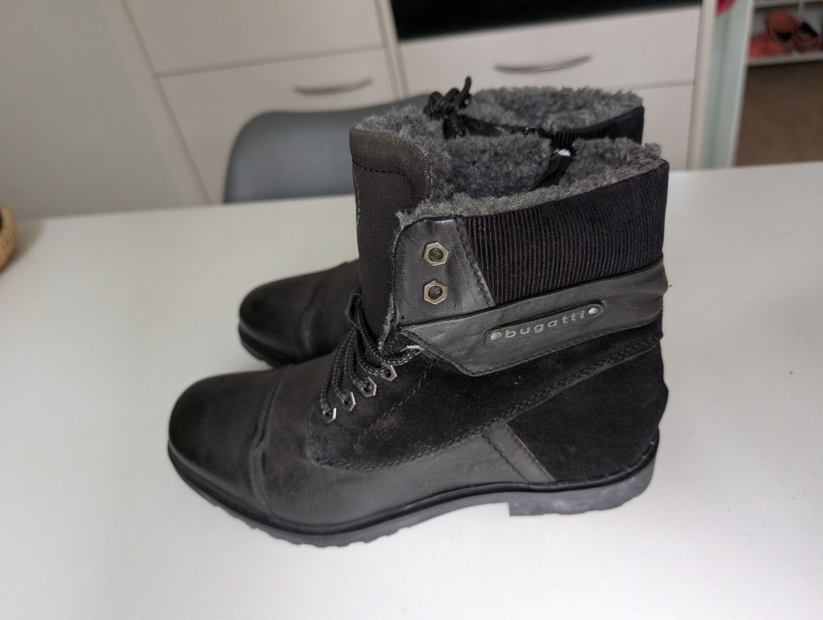 Bugatti Scarpe da uomo: Bugatti Lederstiefel, neu, Gr. 41 – Nuovo e nell'imballaggio originale da Basel venduto da PrivateSellerBasel