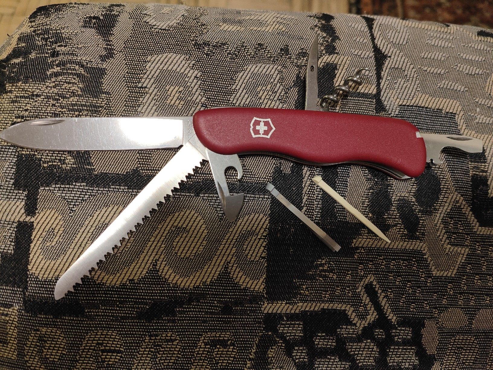 Victorinox Couteaux de poche: Taschenmesser rot Victorinox - Trailmaster – D'occasion à Basel par rol_rmg6 1