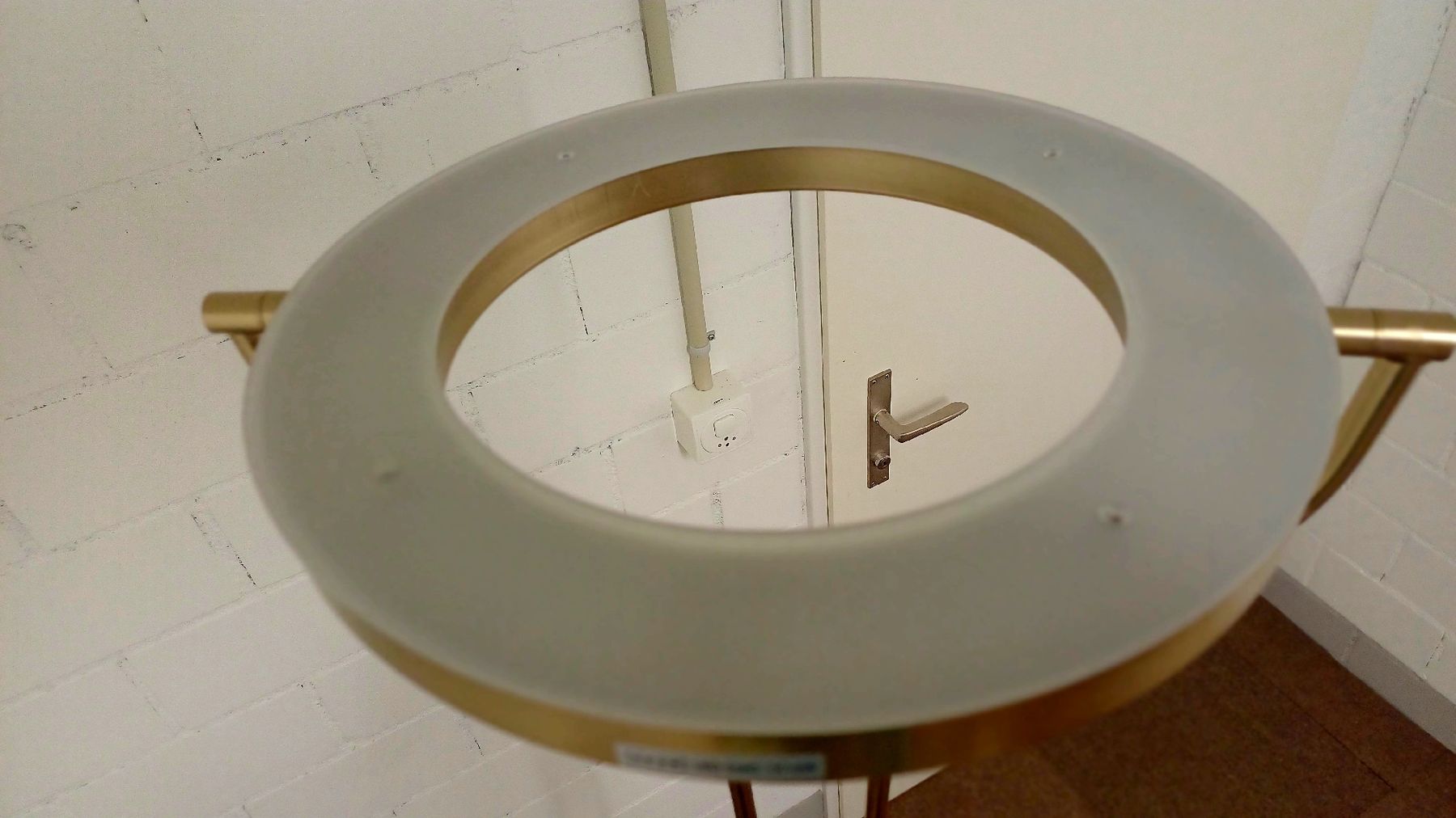 Lampade: Stehlampe Gold Neuwertig – Nuovo (secondo la descrizione) da Sissach venduto da egdluegesdl 4