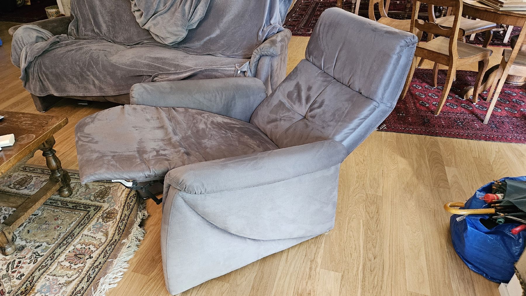 Divani: 2 canapés + fauteuil à bascule. /  2 Sofas + Schaukelsessel – Usato da Châtel-St-Denis venduto da BiMann73 5
