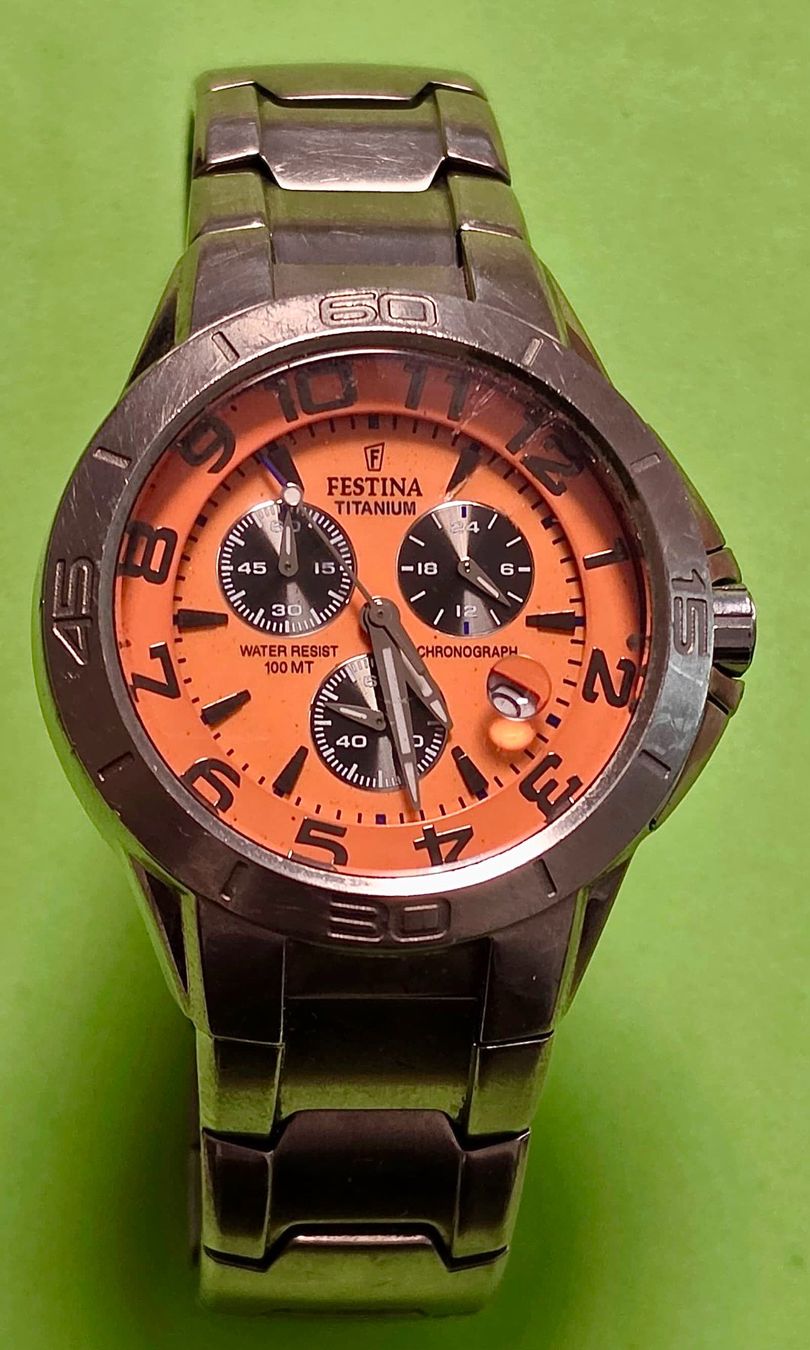 Festina Orologi: FESTINA TITANIUM CHRONOGRAPH DIVERS ORANGE DIAL 100M PROFESS – Usato da Neftenbach venduto da Taschen-Uhren 2