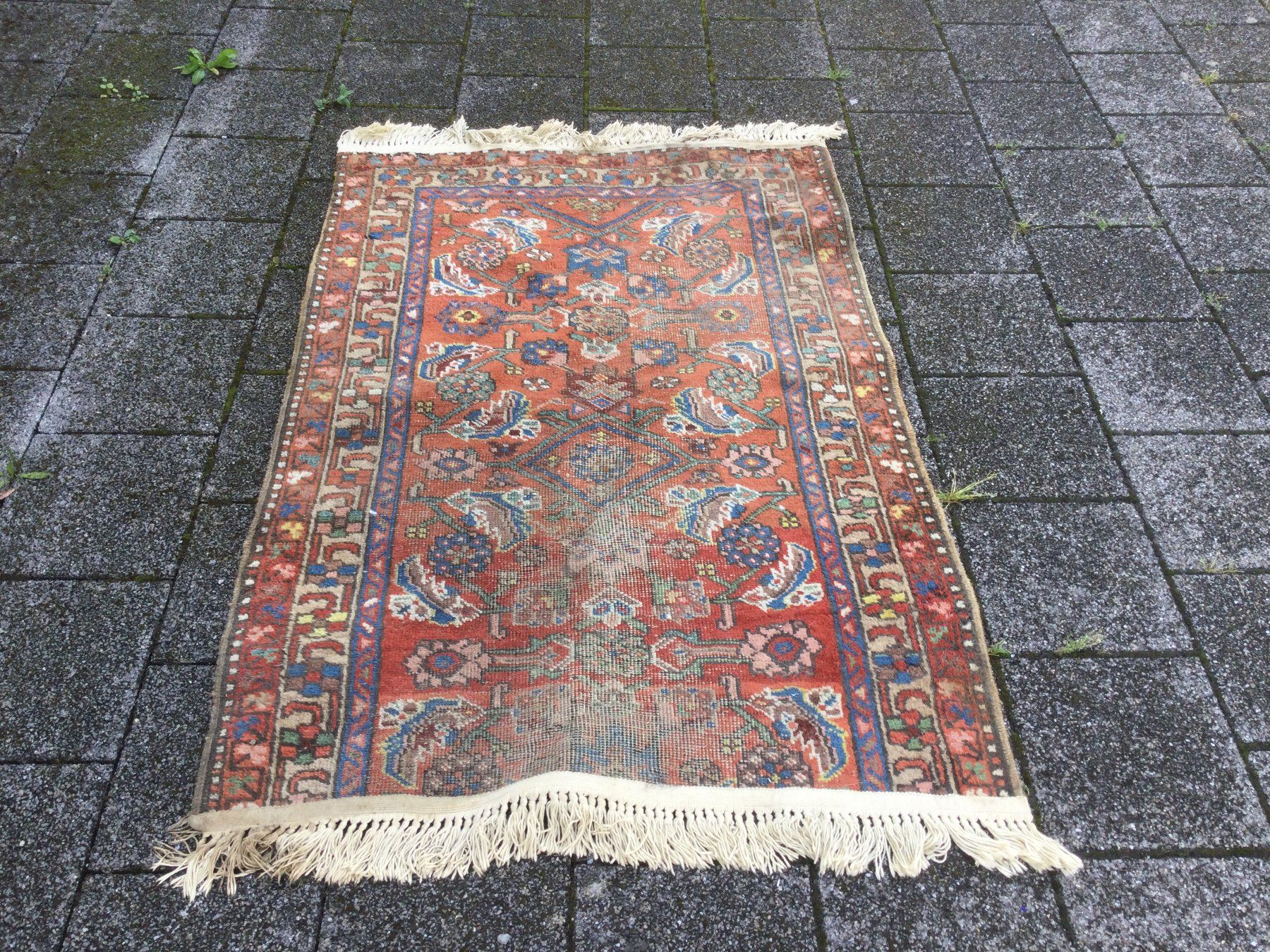 Tappeti: Antiker stark abgelaufener Teppich – Difettoso da Wangen SZ venduto da kuriosum12