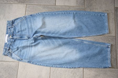 Damen Bershka Balloon Baggy Jeans gr. 34