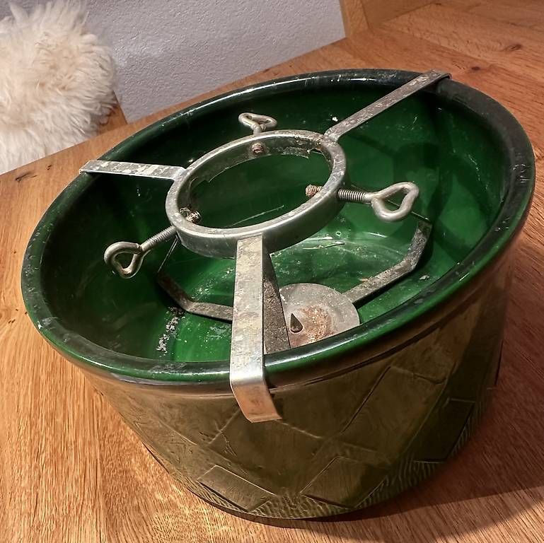 Christbaumständer: Christbaumständer – Gebraucht aus Grüsch von rosengarten06