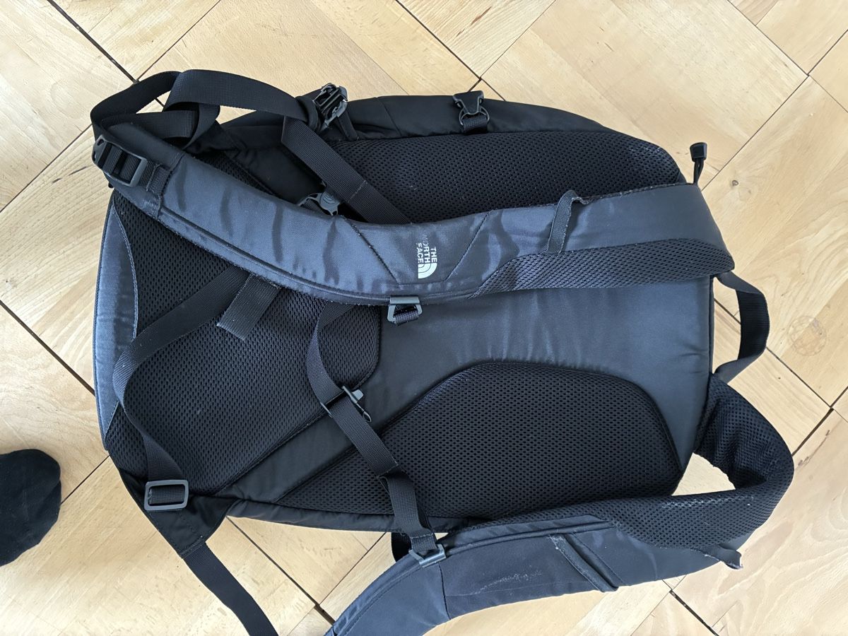 North Face Zaini: The North Face Rucksack – Usato da Zürich venduto da pde_5w92 1