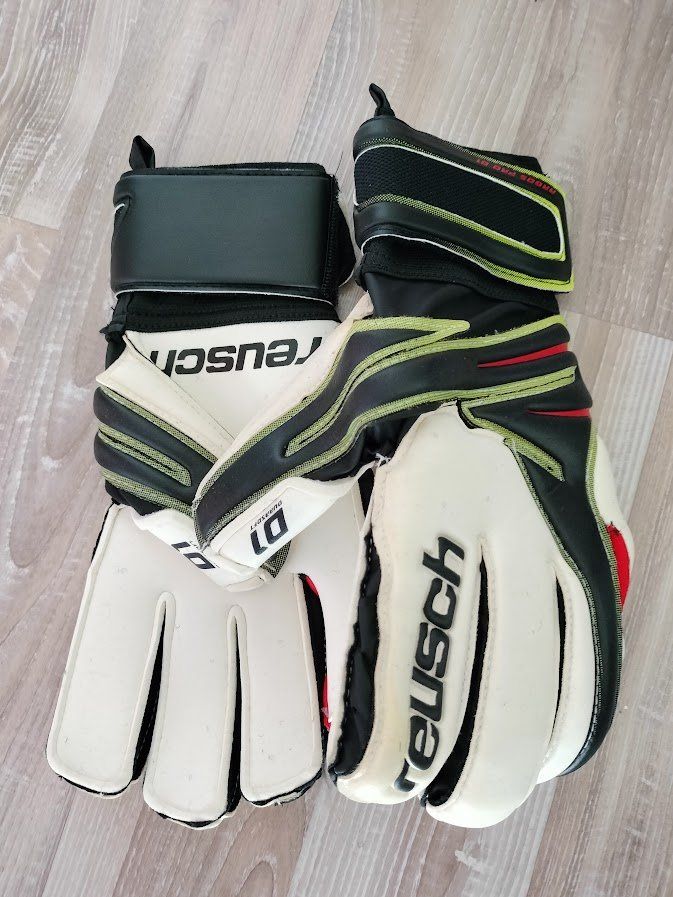 Reusch Altri accessori da uomo: Reusch Torwarthandschuhe, Grösse 9.5 statt Fr.90.-- – Nuovo e nell'imballaggio originale da Oftringen venduto da Sportivo.ch