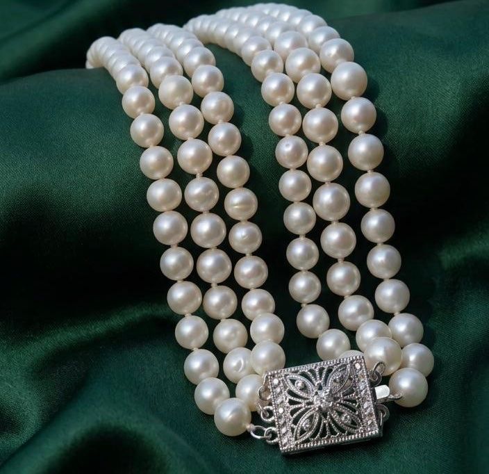 Ketten: Collier trois rangs de perles fermoir argent – Neu und originalverpackt aus St-Maurice von Sandrinette123 1