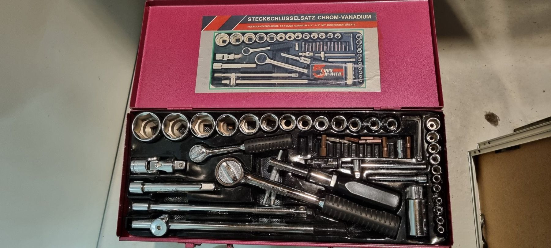 Tutti gli attrezzi: Steckschlüsselsatz in Chrom-Vanadium – Usato da Kreuzlingen venduto da rwbfun