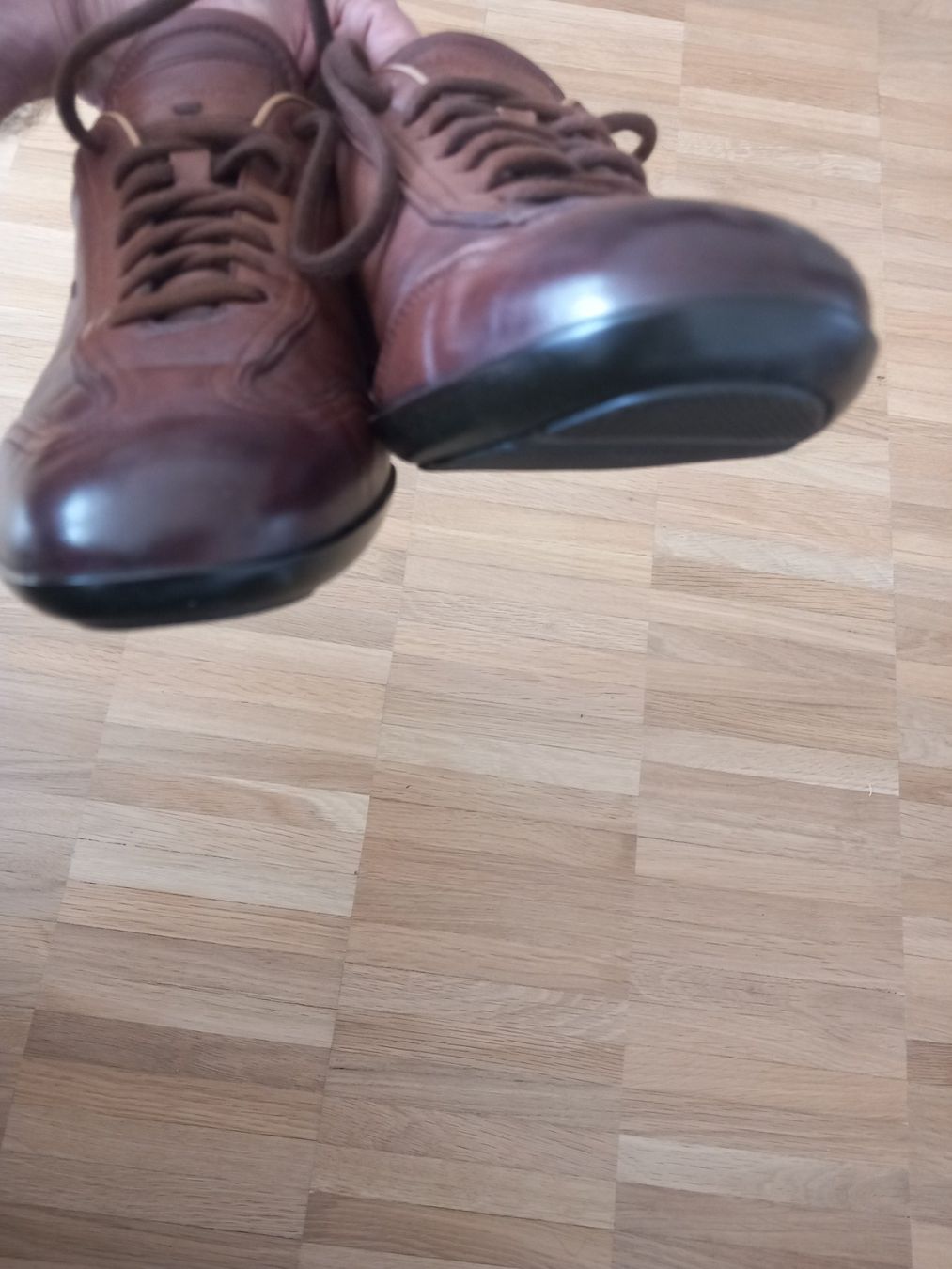 Santoni Scarpe da uomo: Santoni basket en cuir marron foncé – Usato da Le Grand-Saconnex venduto da Rgt87 7