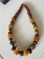 Collier mit grossen rot & gelb Bernstein  Metallperlen 60Cm