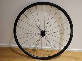 Neue - DT Swiss Endurance LN 23 Shimano HG CL 28" Vorderrad