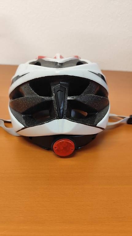 Caschi: Casco bicicletta per bambino/a – Usato da Pregassona venduto da pce_xm2t 4