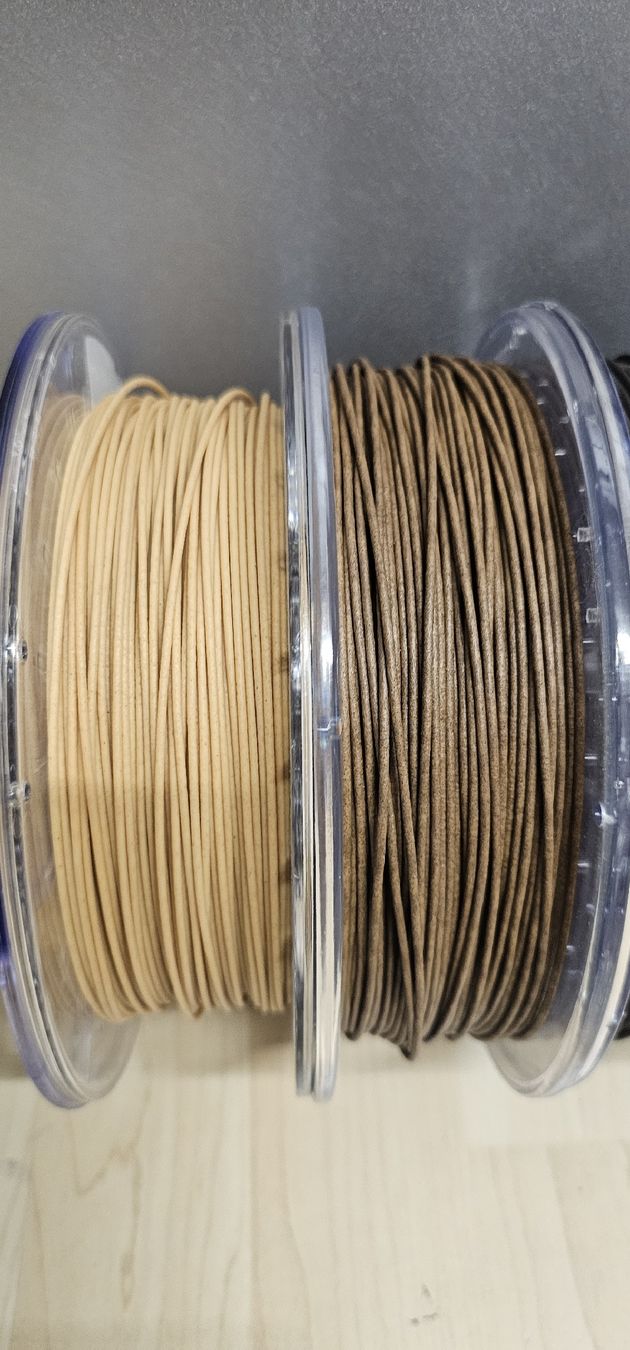 Stampanti 3D: Pla Holz Filament 1.75mm 5 Farben  – Usato da Turbenthal venduto da Roofman28 8