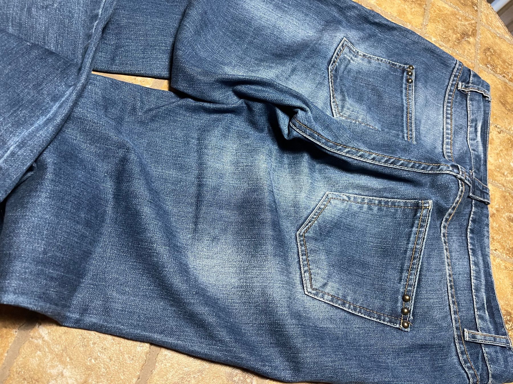 Jeans: Active Wear jeans-M/L-ideale per autunno-chic – Gebraucht aus Gordevio von LanaZimm 3