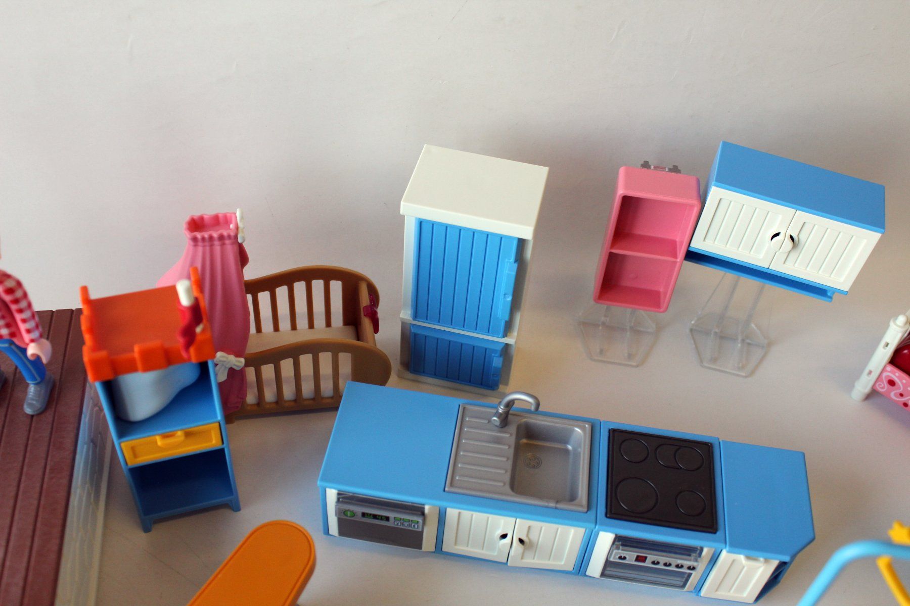 Playmobil Giocattoli: PLAYMOBIL - Konvolut mit Auto, Möbel, Pool – Usato da Roggwil BE venduto da Hemhem 5