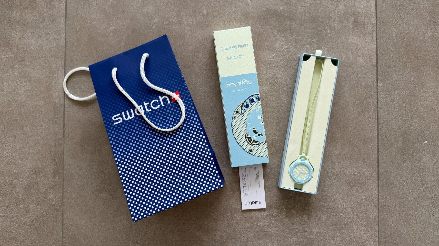 Swatch Orologi: Swatch & Audemars Piguet Royal Pop collection – Nuovo e nell'imballaggio originale da Lugano venduto da juledo