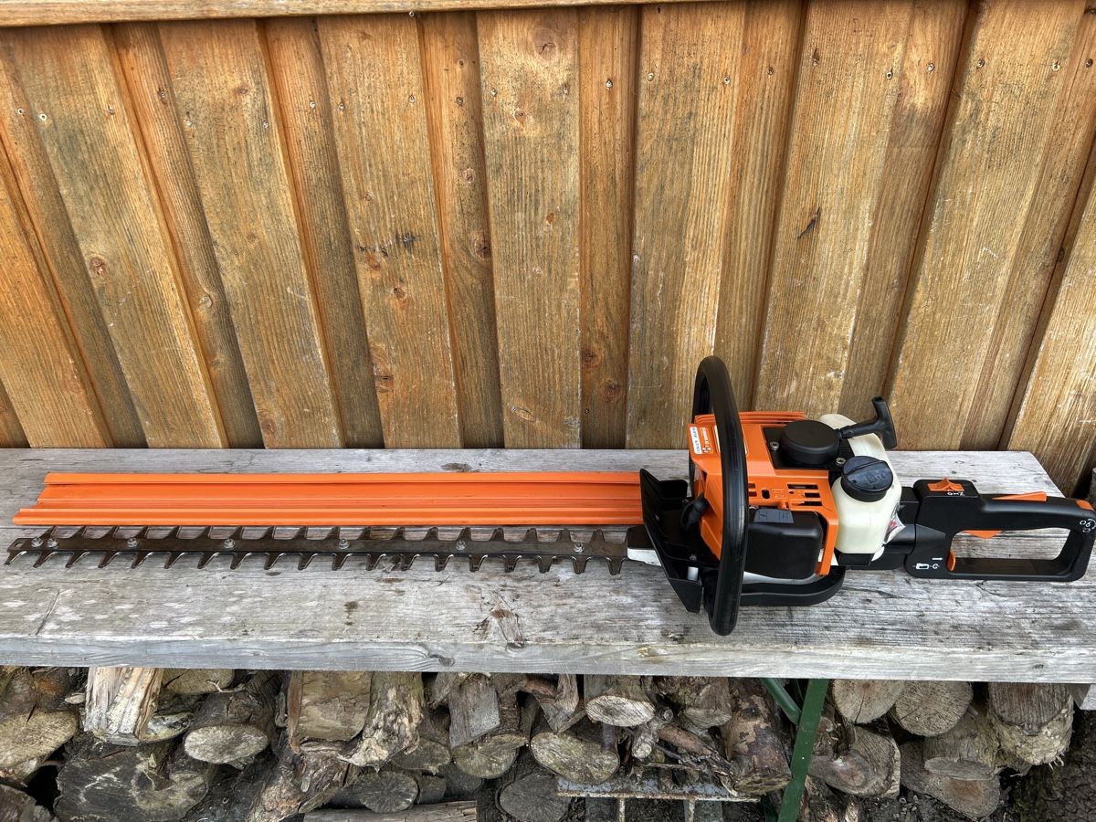 Tutte le macchine: Heckenschere Stihl HS80 Profi – Usato da Gossau SG venduto da Vujke