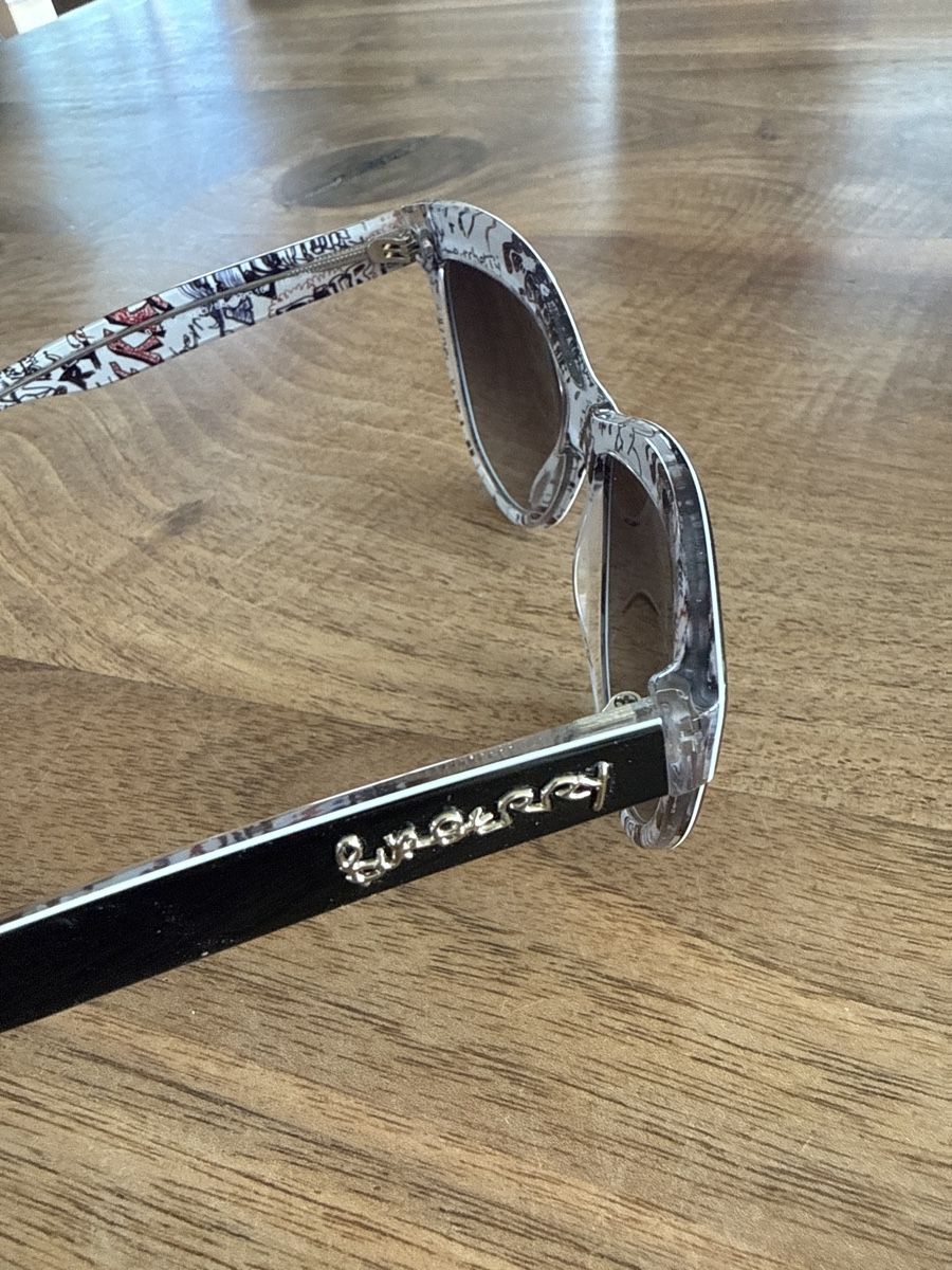 Brillen & Gläser: Burberry Sonnenbrille – Gebraucht aus Dietwil von schiwi 1
